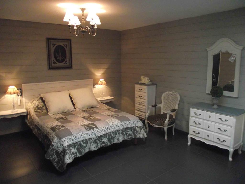 Les Belles Epoques B&B - Proche Puy Du Fou Saint-Germain-sur-Moine חדר תמונה