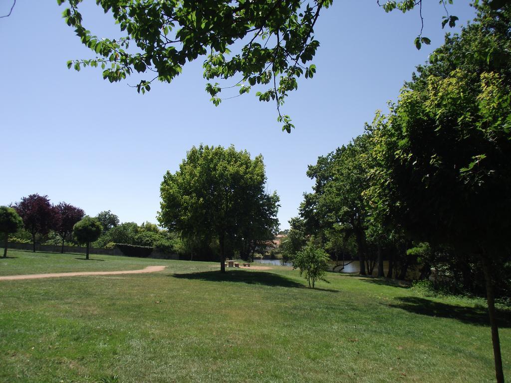 Saint-Germain-sur-Moine Les Belles Epoques B&B - Piscine - Terrasses - Brumisateurs - Proche Puy Du Fou מראה חיצוני תמונה